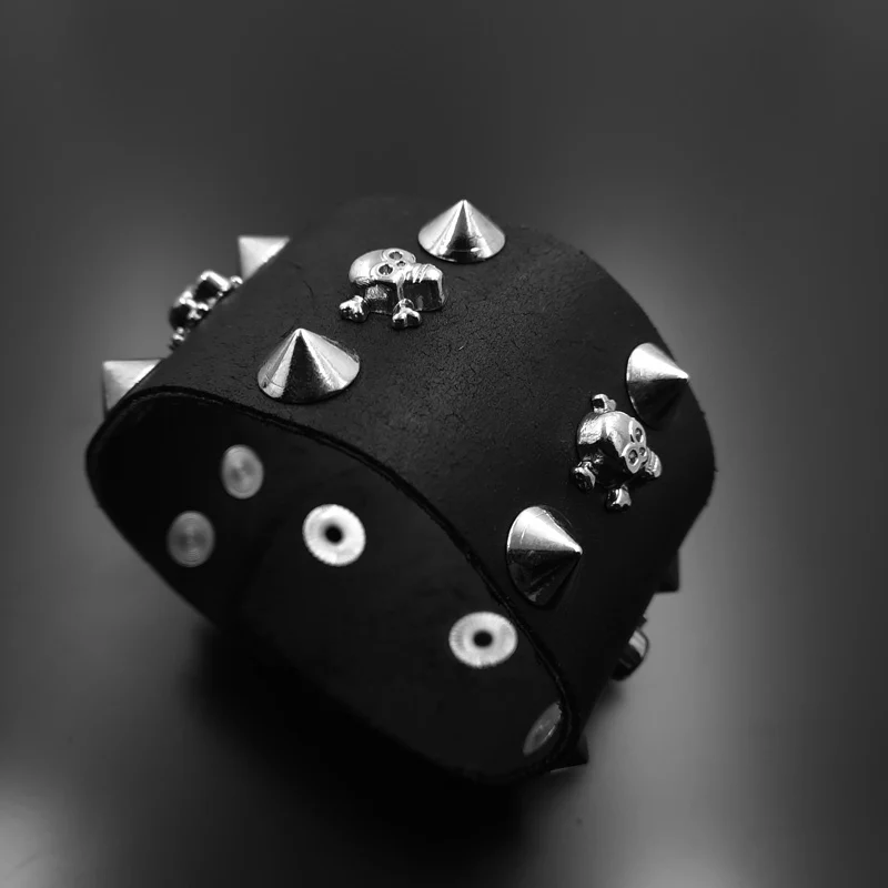 3 Sıra Spike Bileklik 003