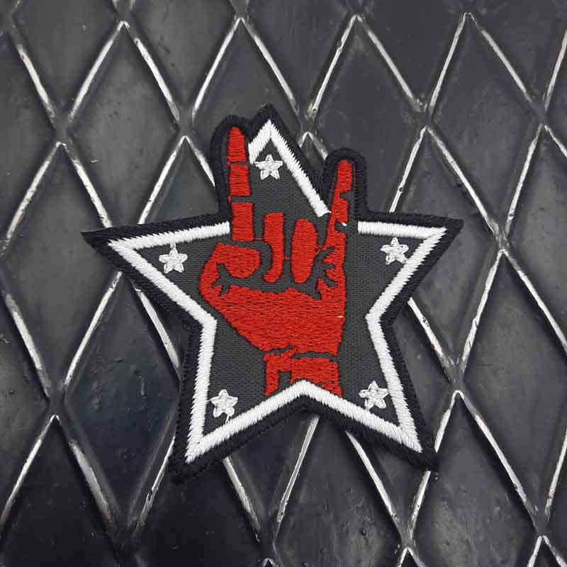 Heavy Metal İşareti