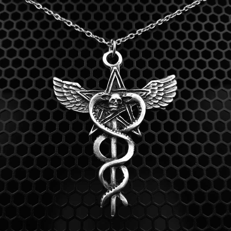 Pentagram Yılanlı